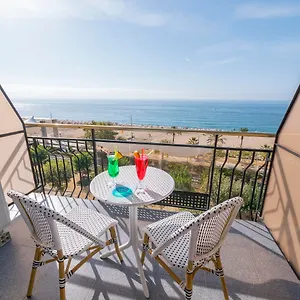Hotel Checkin Garbi Calella