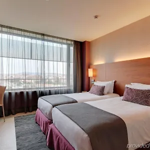 rafaelhoteles-badalona.catalonia-hotels.com/