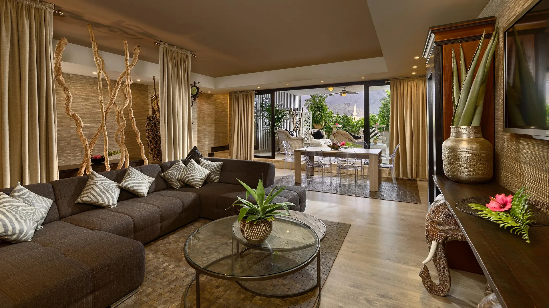 Royal Garden Villas, Luxury Hotel Costa Adeje   Costa Adeje (Tenerife)